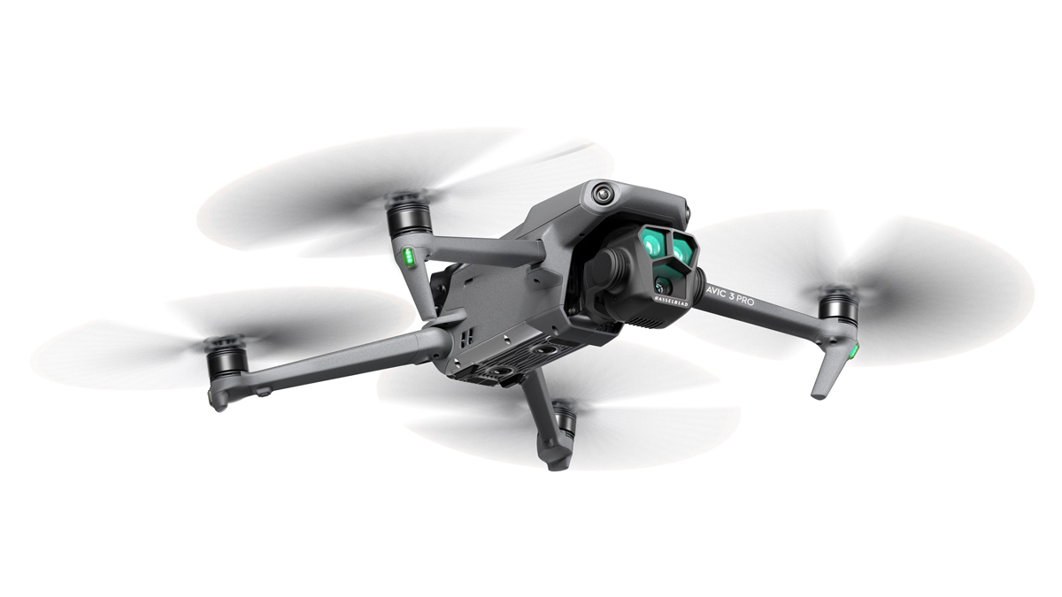 DJI Mavic 3 Pro Fly More Combo (DJI RC) Quadrokopter 6941565957092